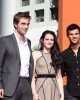 Robert Pattinson, Kristen Stewart and Taylor Lautner at the TWILIGHT TRIO HANDPRINT AND FOOTPRINT CEREMONY | ©2011 Sue Schneider