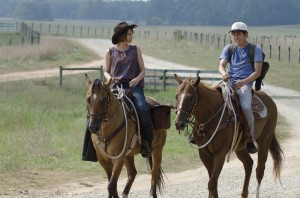 Lauren Cohan and Steven Yeun in THE WALKING DEAD - Season 2 - "Cherokee Rose" | ©2011 AMC/Gene Page