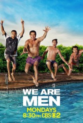 Tony Shalhoub, Jerry O'Connell, Kal Penn and Chris Smith in WE ARE MEN - Season 1 | ©2013 CBS
