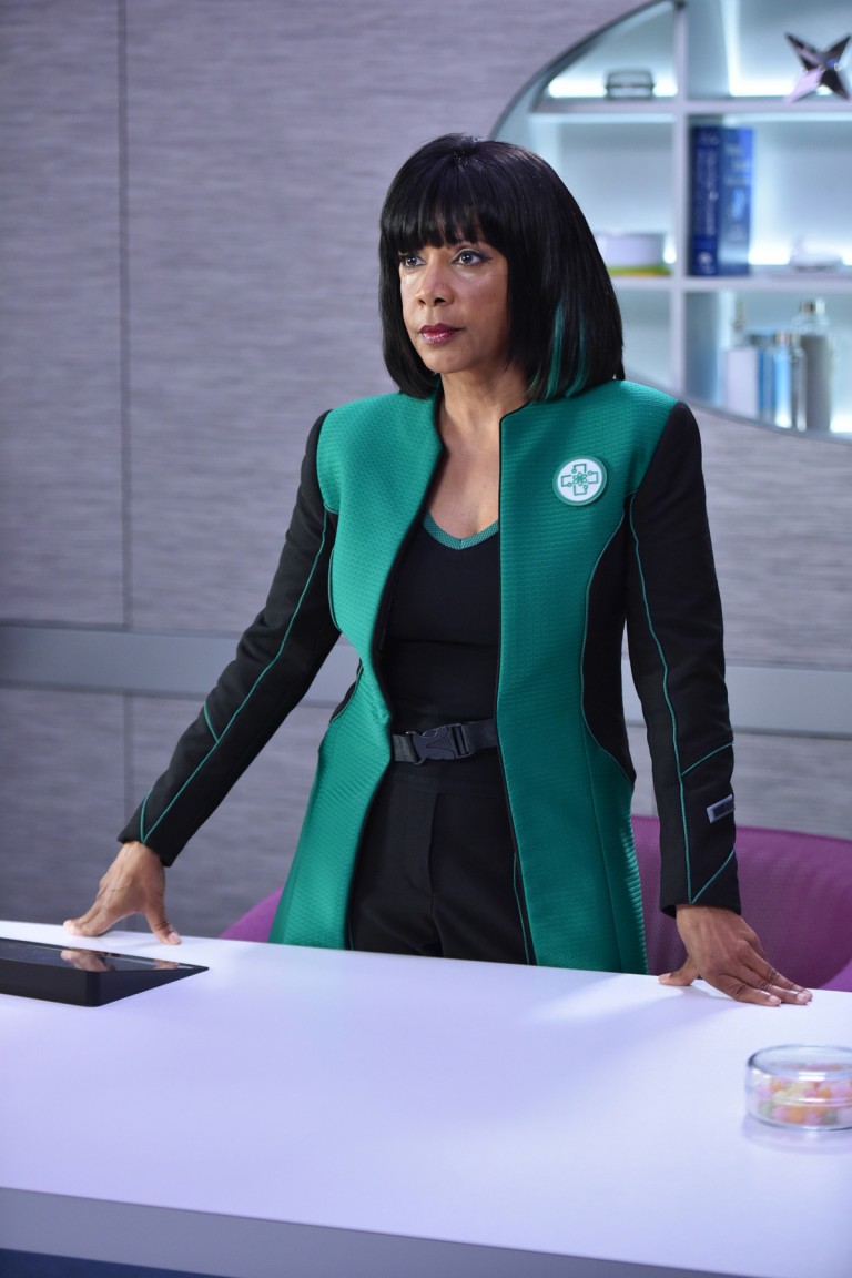The Orville Actress Penny Johnson Jerald Plays Doctor In Space