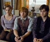 Emma Watson, Danieal Radcliffe and Rupert Grint HARRY POTTER AND THE DEATHLY HALLOWS PT.1 | © 2010 Warner Bros.