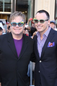 Elton John ans David Furnish at the World Premiere of GNOMEO & JULIET | ©2011 Sue Schneider