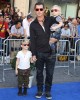 Gavin Rossdale and kids Kingston and Zuma at the World Premiere of GNOMEO & JULIET | ©2011 Sue Schneider