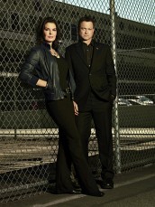 Sela Ward and Gary Sinise in CSI: NY - Season 7 | ©2010 CBS Broadcasting Inc./Timothy White