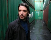 Andrew Lee Potts in PRIMEVAL - Season 4 | ©2010 Impossible Pictures