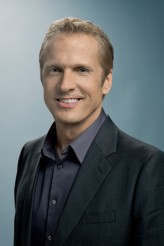 Patrick Fabian in WORKING CLASS | ©2011 CMT