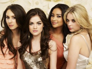 Ashley Benson, Shay Mitchell, Lucy Hale and Troian Bellisario in PRETTY LITTLE LIARS - Season 1 - | ©2011 ABC/Andrew Eccles