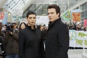 Morena Baccarin and Christopher Shyer in V - Season 2 - "Mother's Day" | ©2011 ABC/Jack Rowand