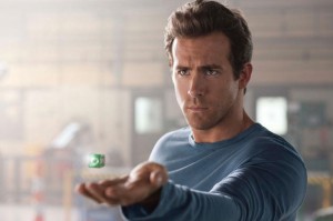 Ryan Reynolds in GREEN LANTERN | ©2011 Warner Bros.