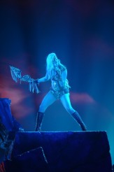 Lady Gaga performs on the AMERICAN IDOL Season 10 finale | ©2011 Fox/Michael Becker