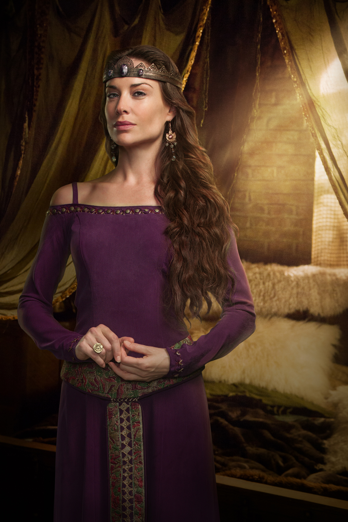 TV Review CAMELOT Season 1 “Three Journeys” Assignment X