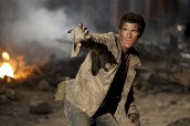 Drew Roy in FALLING SKIES - Season 1 - "Prisoner of War" | ©2011 TNT/Ken Woroner