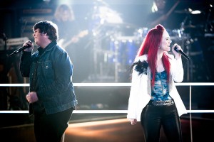 Jeff Jenkins and Casey Desmond perform on THE VOICE - Season 1 - “Battles, Part 4” | ©2011 NBC/Lewis Jacobs