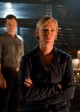 Eric Mabius and Hermione Norris in OUTCASTS - Series 1 - Episode 6 | ©2010 Kudos/BBC