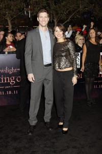 Ryan McPartlin and wife Danielle Kirlin at the World Premiere of THE TWILIGHT SAGA: BREAKING DAWN - PART 1 | ©2011 SUe Schneider