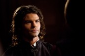 Daniel Gillies in THE VAMPIRE DIARIES - Season 2 - "Klaus" | ©2011 The CW/Bob Mahoney