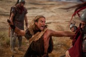 Dustin Clare in SPARTACUS: VENGEANCE - "Sacramentum" | ©2012 Starz
