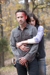 Andrew Lincoln and Sarah Wayne Callies in THE WALKING DEAD - Season 2 finale - "Behind The Dying Fire" | ©2012 AMC/Gene Page