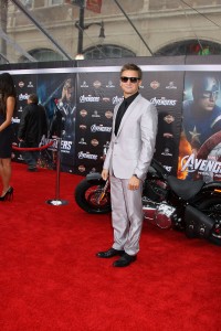 Jeremy Renner at the World Premiere of MARVEL'S THE AVENGERS | ©2012 Sue Schneider
