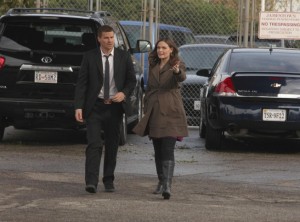 David Boreanaz and Emily Deschanel in BONES - Season 2 - "The Prisoner in The Pipe" | ©2012 Fox/Patrick McElhenney