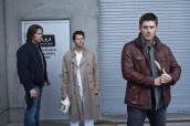 Jared Padalecki, Misha Collins and Jensen Ackles in SUPERNATURAL - Season 7 finale - "Survival of the Fittest" |©2012 The CW/Jack Rowand