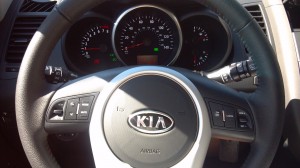 The steering wheel of the 2012 KIA SOUL | ©2012 KIA