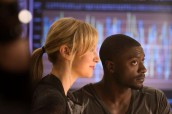 Beth Riesgraf and Aldis Hodge in LEVERAGE - Season 5 - "The (Very) Big Bird Job" | ©2012 TNT/Erik Heinila