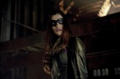 Jessica De Gouw as Huntress in ARROW - Season 1 - "Vendetta" | ©2012 The CW/Diyah Pera