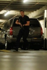 Booth (David Boreanaz) races against time to catch Christopher Pelant in the "The Corpse in the Canopy" episode of BONES | (c) 2013 Jordin Althaus/FOX