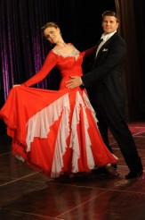 Emily Deschanel and David Boreanaz in BONES - Season 8 - "The Diamond in the Rough" | ©2013/Ray Mickshaw