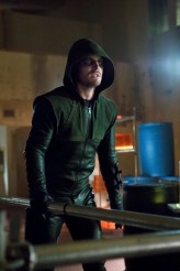 Stephen Amell as The Arrow in ARROW "Vertigo" | (c) 2013 Jack Rowand/The CW