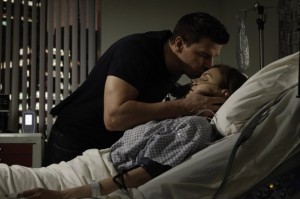 David Boreanaz and Emily Deschanel in BONES - Season 8 - "The Shot in the Dark" | ©2013 Fox/Jordin Althaus