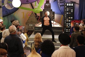 Joel McHale in COMMUNITY - Season 4 - "Conventions of Space and Time" | ©2013 NBC/Vivian Zink