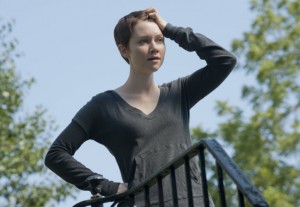 Valorie Curry in THE FOLLOWING - Season 1 - "The Poet's Fire" | ©2013 Fox/David Giesbrecth