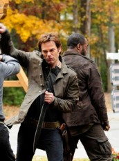 Miles (Billy Burke) fights militia in REVOLUTION "Ghost" | (c) 2013 NBC/Brownie Harris