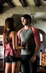 Nina Dobrev as Elena and Steven. R. McQueen as Jeremy in THE VAMPIRE DIARIES I Know What You Did Last Summer | (c) 2013 Annette Brown/The CW