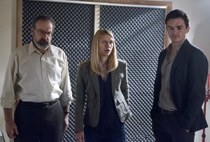 Mandy Patinkin, Claire Danes and Rupert Friend in HOMELAND - Season 3 | ©2013 Showtime/Kent Smith