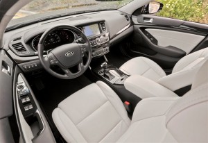 KIA Cadenza 2014 | ©2014 KIA