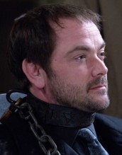 Mark A. Sheppard guest stars as Crowley on SUPERNATURAL "Road Trip" | © 2014 Jack Rowand/The CW