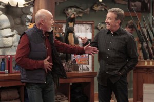 Hector Elizondo and Tim Allen star in LAST MAN STANDING | © 2014 ABC/CARIN BAER