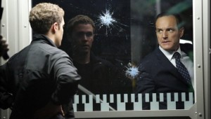 Clark Gregg as Agent Coulson and Iain de Caestecker as Agent Fitz in AGENTS OF SHIELD | © 2014 ABC/Kelsey McNeal