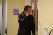 Jack (Kiefer Sutherland) tries to evacuate the hospital on 24: LIVE ANOTHER DAY | © 2014 Chris Raphael/FOX