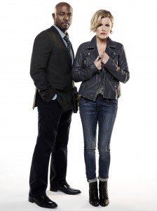 Taye Diggs and Kathleen Robertson in MURDER IN THE FIRST - Season 1 | ©2014 TNT/James White