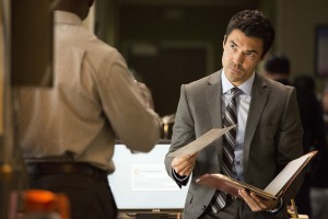 Ian Anthony Dale in MURDER IN THE FIRST - Season 1 | ©2014 TNT/Trae Patton