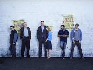 Eddie Marsan as Terry Donovan, Jon Voight as Mickey Donovan, Liev Schreiber as Ray Donovan, Paula Malcomson as Abby Donovan, Pooch Hall as Daryll and Dash Mihok as Bunchy Donovan in RAY DONOVAN - Season 2 | ©2014 Showtime/Brian Bowen Smith