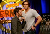 Rob Benedict as Chuck and Jared Padalecki as Sam in SUPERNATURAL - "The Real Ghostbusters" | ©2009 The CW/David Gray