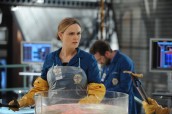 Emily Deschanel in BONES - Season 10 - "The Puzzle in the Pit" | ©2014 Fox/Jordin Althaus