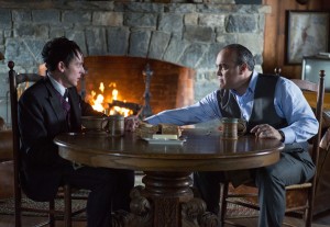 Maroni (David Zayas) tests Penguin's (Robin Lord Taylor) loyalty in GOTHAM "The Fearsome Dr. Crane" | © 2015 Jessica Miglio/FOX