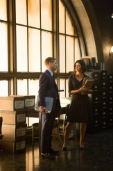 Dr. Leslie Thompkins (Morena Baccarin) visits James Gordon (Ben McKenzie) at the GCPD in The Scarecrow | © 2015 Jessica Miglio/FOX