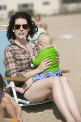 Melanie Lynskey as Michelle Pierson on TOGETHERNESS | © 2015 Jaimie Trueblood/HBO